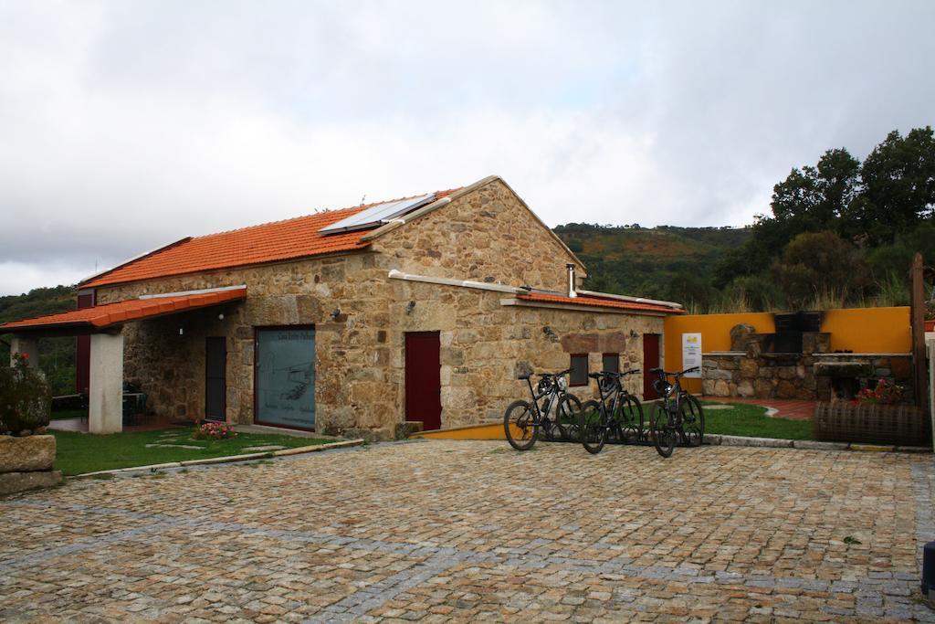 מונטאלגרה Casa Entre-Palheiros E Casa Do Canastro מראה חיצוני תמונה